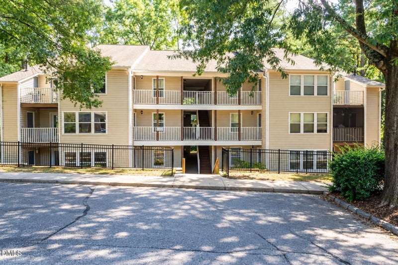 1309 Hillbrow Ln, Raleigh, NC 27615