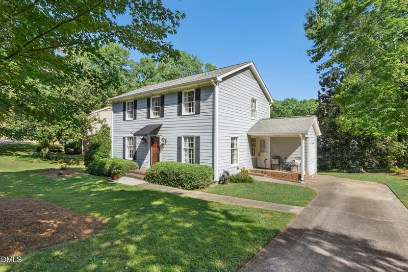 1309 Swallow Dr, Raleigh, NC 27606