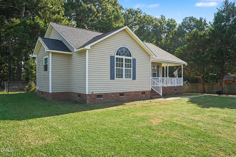 131 Carrie Dr, Archer Lodge, NC 27527