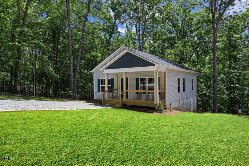 131 Dauphine St, Fuquay Varina, NC 27526