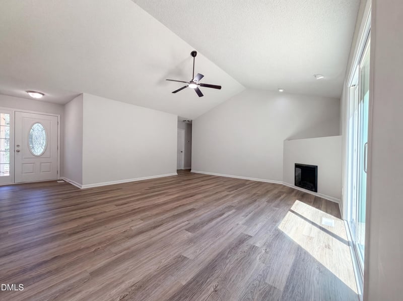 131 Sommerset Dr, Clayton, NC 27520