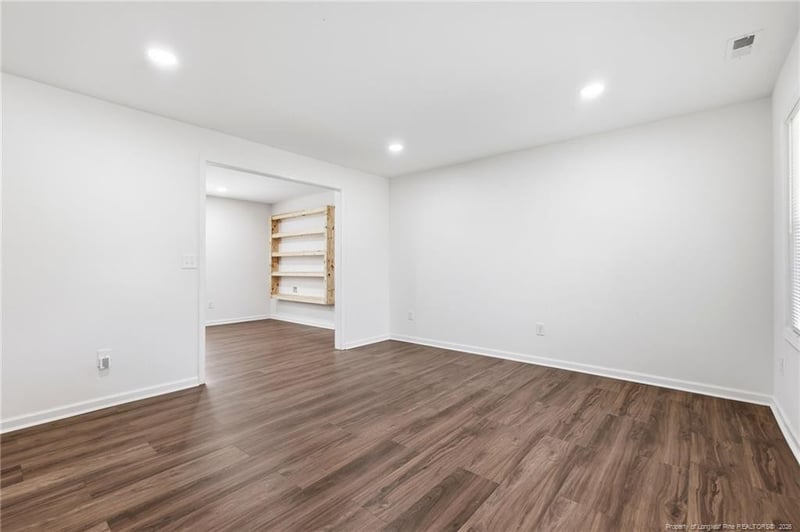1310 Chilton Dr, Fayetteville, NC 28314