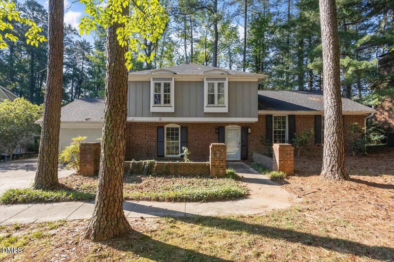 1313 Bloomingdale Dr, Cary, NC 27511