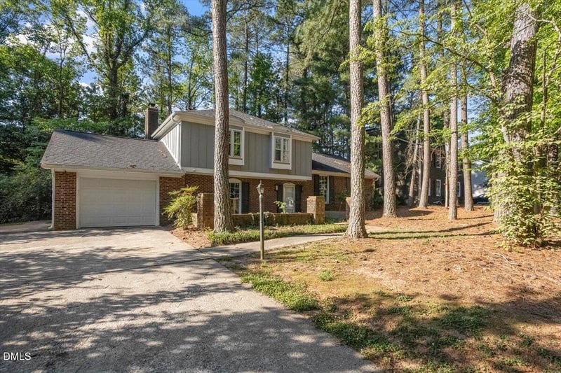 1313 Bloomingdale Dr, Cary, NC 27511