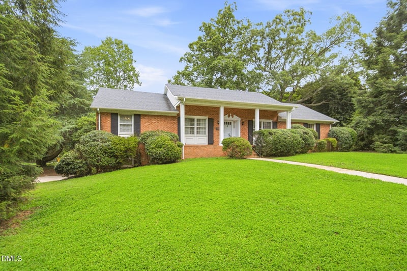 1315 Briarcliff Rd, Burlington, NC 27215