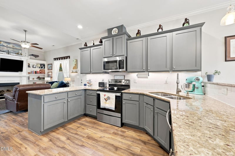 132 Pleasant View Ln, Benson, NC 27504