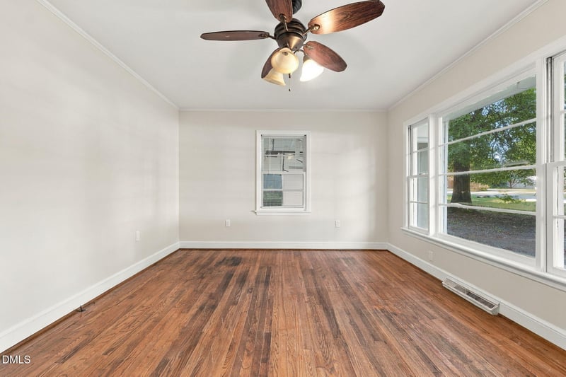 132 N Randolph St, Liberty, NC 27298