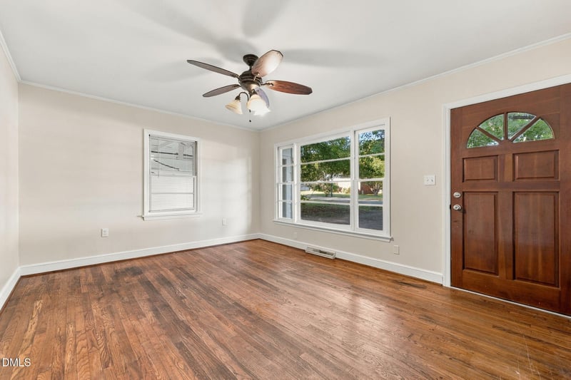 132 N Randolph St, Liberty, NC 27298