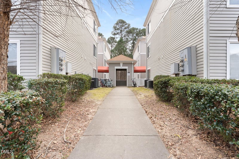 1331 Crab Orchard Dr #303, Raleigh, NC 27606