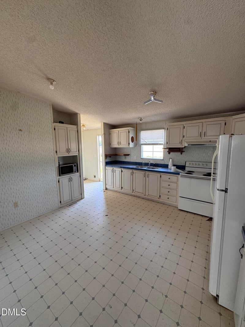 1333 Mclamb Rd, Dunn, NC 28334