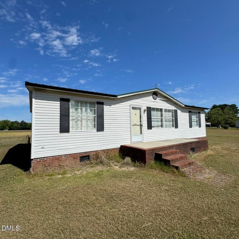 1333 Mclamb Rd, Dunn, NC 28334