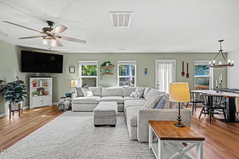 134 Blakeford Dr, Wendell, NC 27591