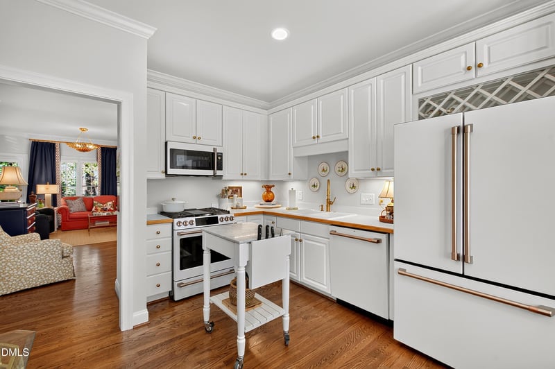 1347 Cameron View Ct, Raleigh, NC 27607
