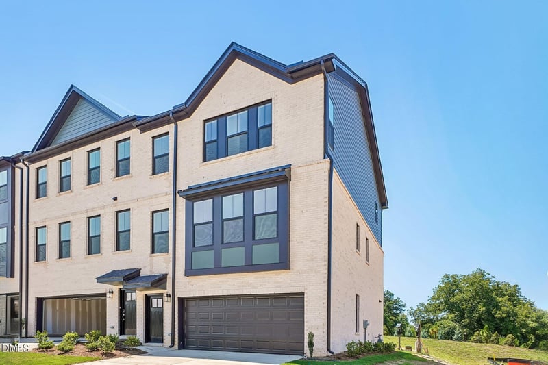 135 Midtown Rows Way, Fuquay Varina, NC 27526
