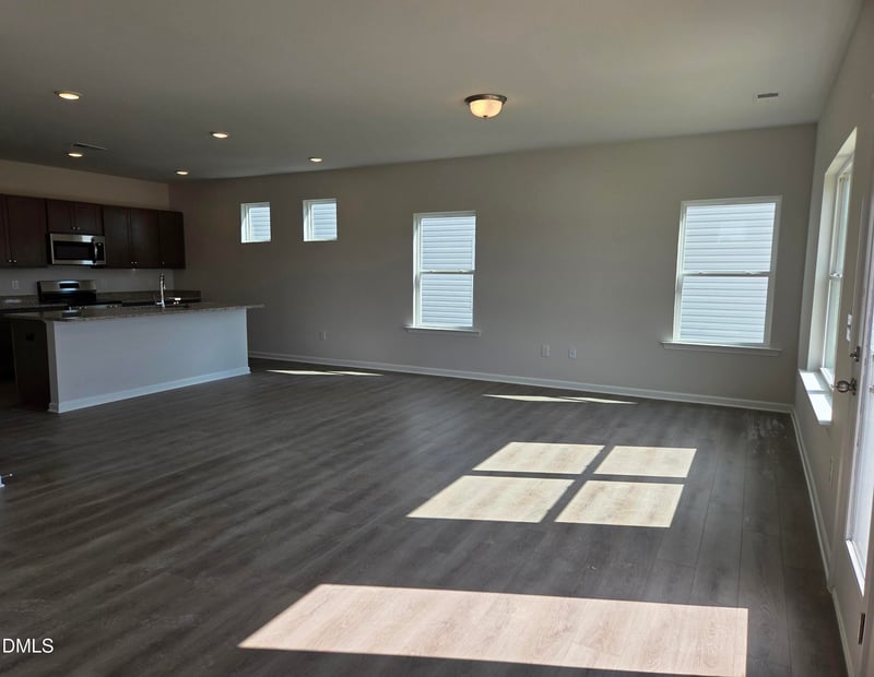 135 Oyster Tabby Dr, Lillington, NC 27546