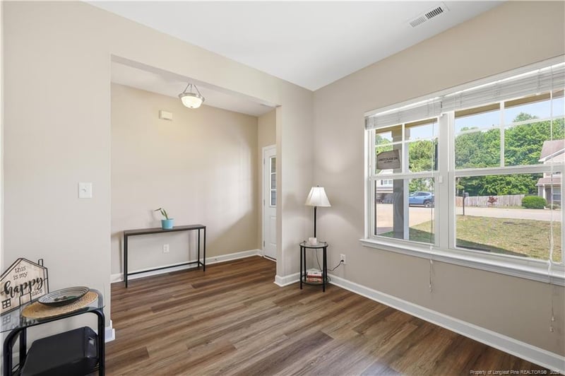 1356 Vandenberg Dr, Fayetteville, NC 28312