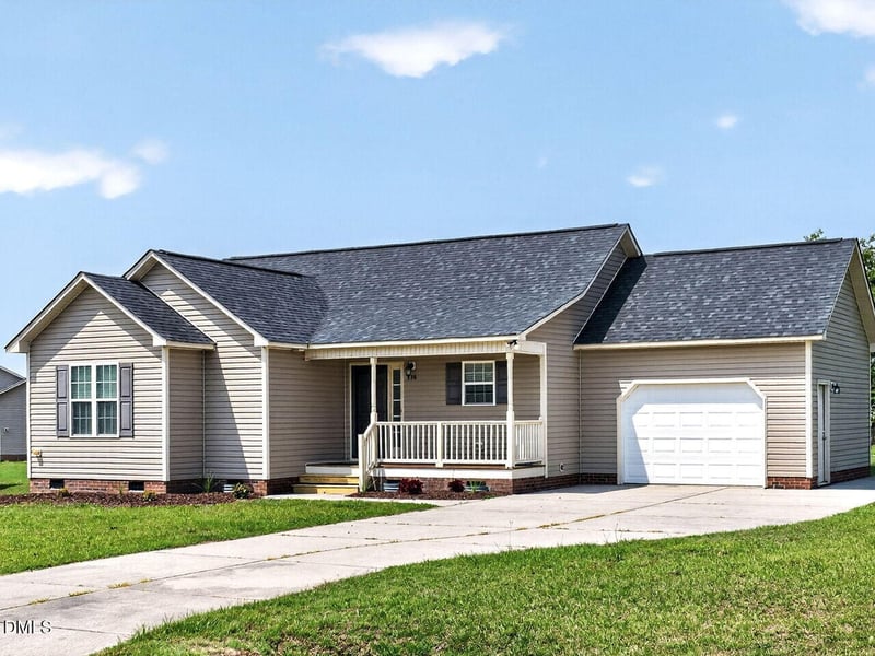 136 Middle Landing Dr, Smithfield, NC 27577
