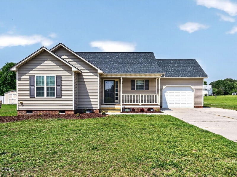 136 Middle Landing Dr, Smithfield, NC 27577