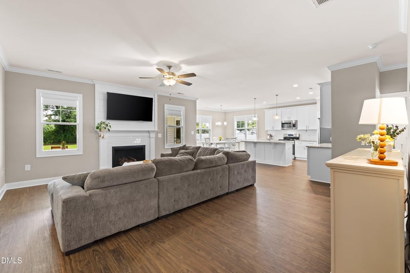 137 Shadybrook Dr, Benson, NC 27504
