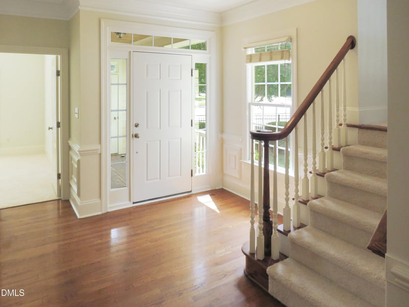 1372 Ileagnes Rd, Raleigh, NC 27603