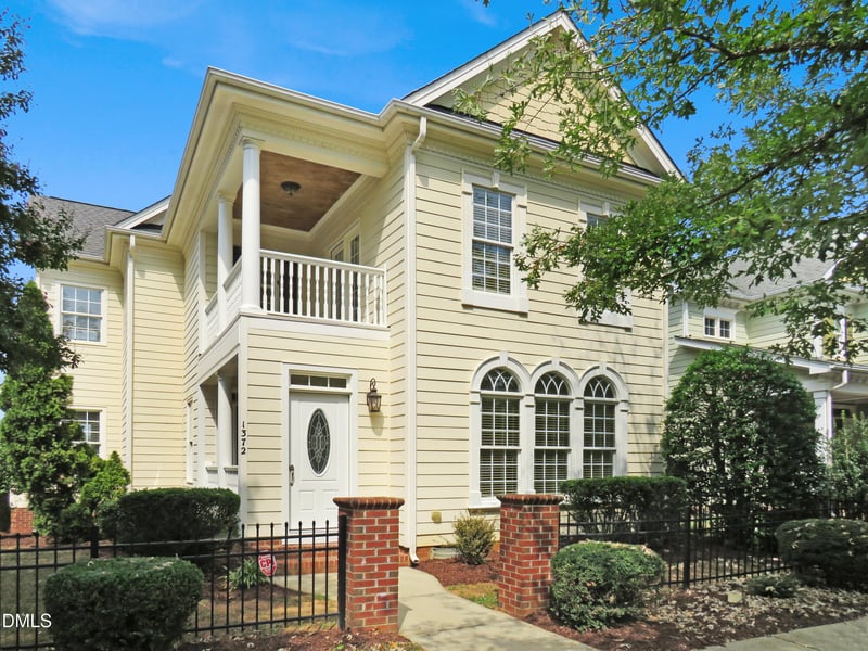 1372 Ileagnes Rd, Raleigh, NC 27603