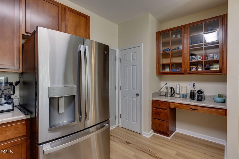 138 Cline Falls Dr, Holly Springs, NC 27540