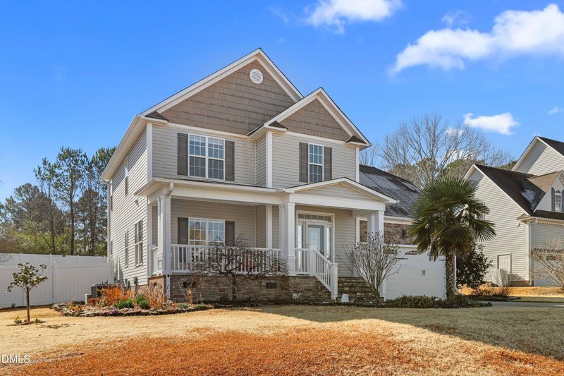 138 River Knoll Dr, Clayton, NC 27527