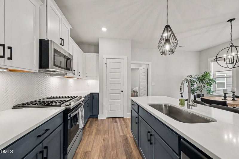 138 Weavers Grove Dr, Chapel Hill, NC 27514
