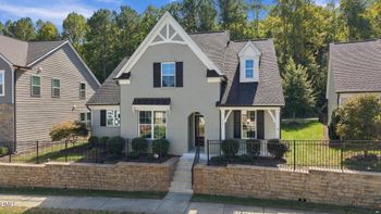 139 Bridge St, Hillsborough, NC 27278