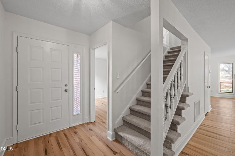 139 Clancy Cir, Cary, NC 27511