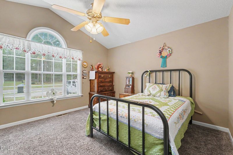139 Jason Dr, Four Oaks, NC 27524