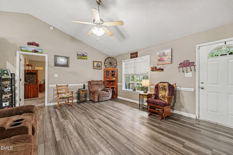 139 Jason Dr, Four Oaks, NC 27524