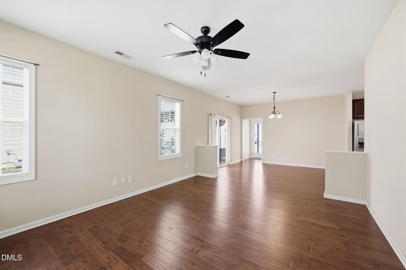 14 Plott Hound Dr, Clayton, NC 27520