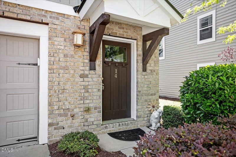 14 Prairie View Ct, Durham, NC 27703