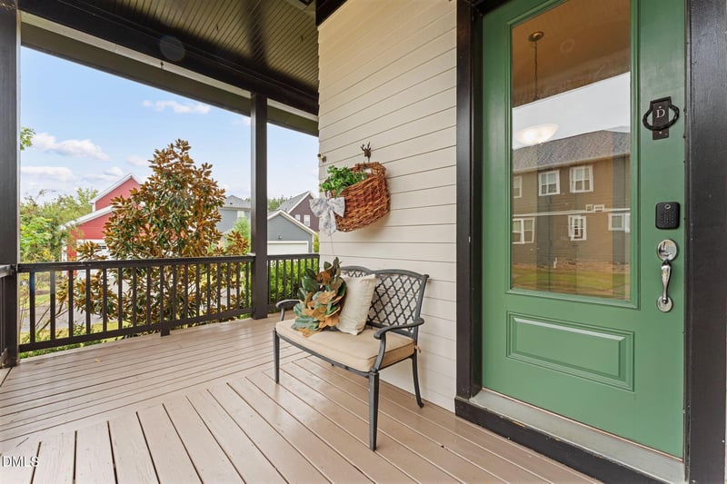 140 Rock Ledge Dr, Chapel Hill, NC 27516