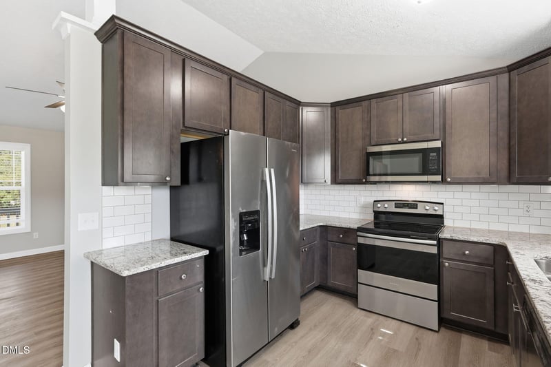 140 Trail Ridge Dr, Benson, NC 27504