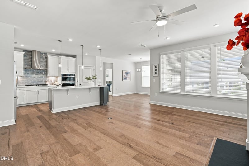 1402 Buxus Ct, Fuquay Varina, NC 27526