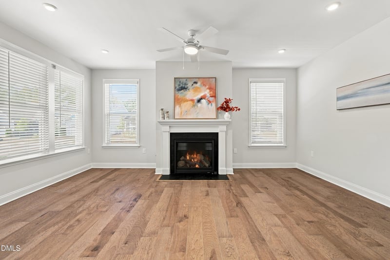 1402 Buxus Ct, Fuquay Varina, NC 27526