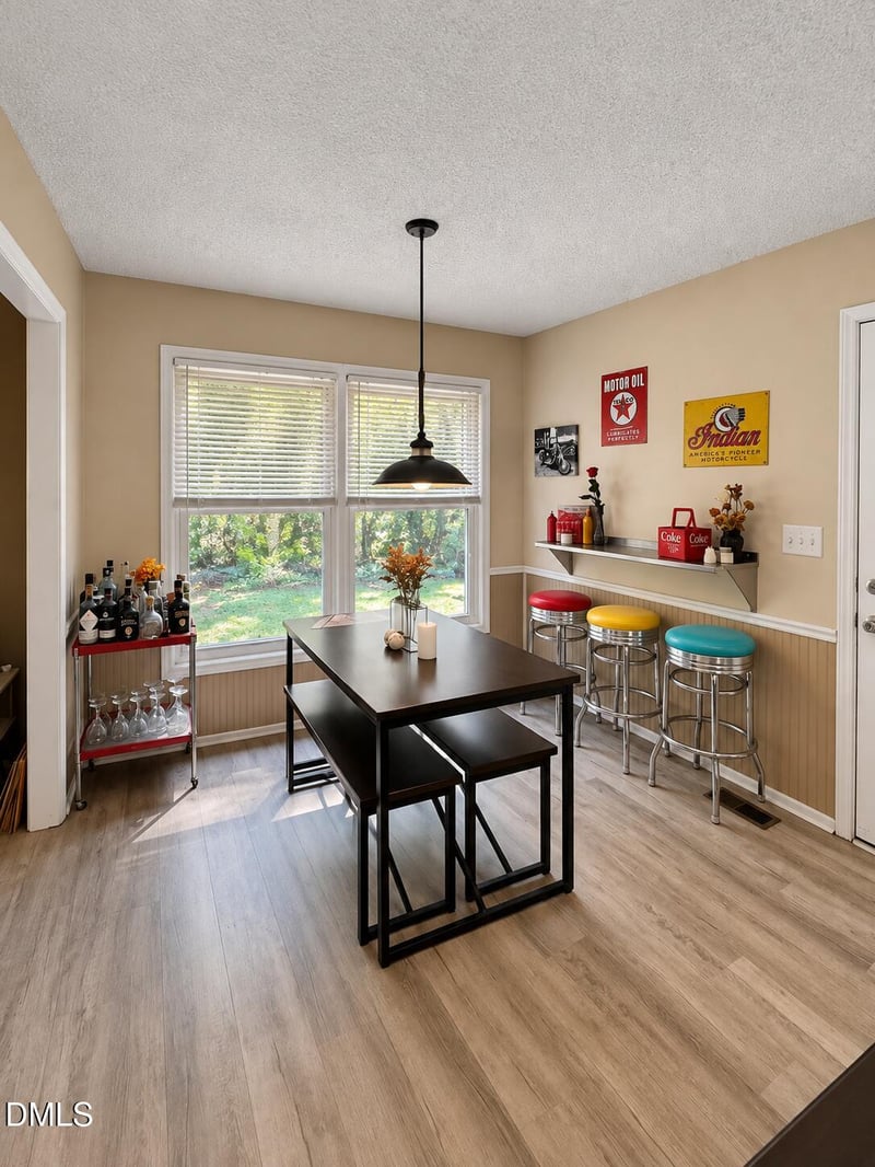 1402 Sundown Dr, Mebane, NC 27302