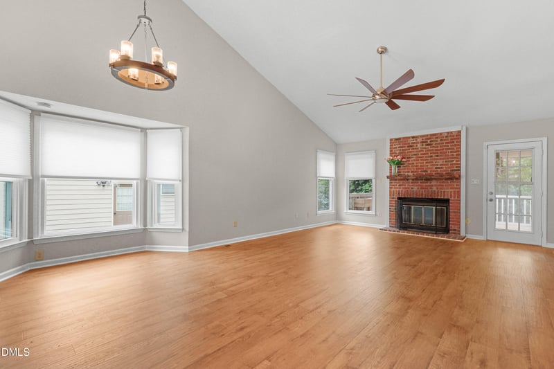 1404 Morningsdale Dr, Raleigh, NC 27609