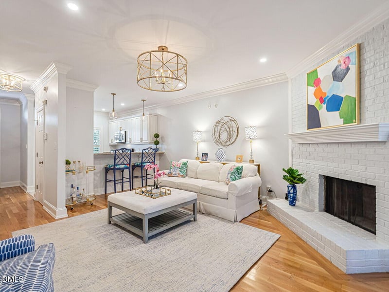 1406 Governors Ct, Raleigh, NC 27604