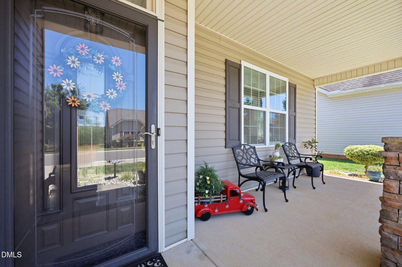 1407 Yellow Wood Dr, Mebane, NC 27302