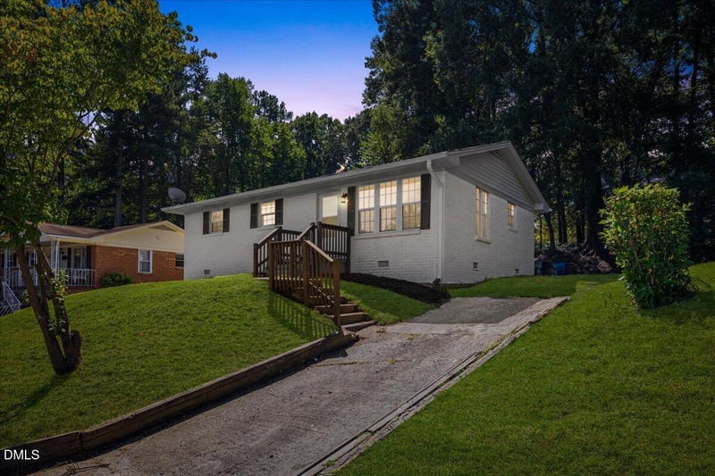 1408 Bacon St, Durham, NC 27707
