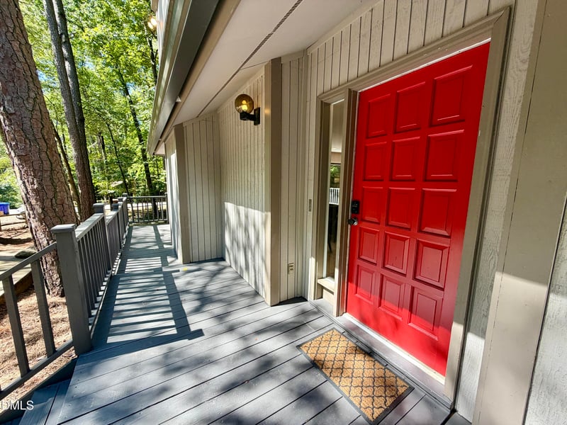 141 Dixie Dr, Chapel Hill, NC 27514