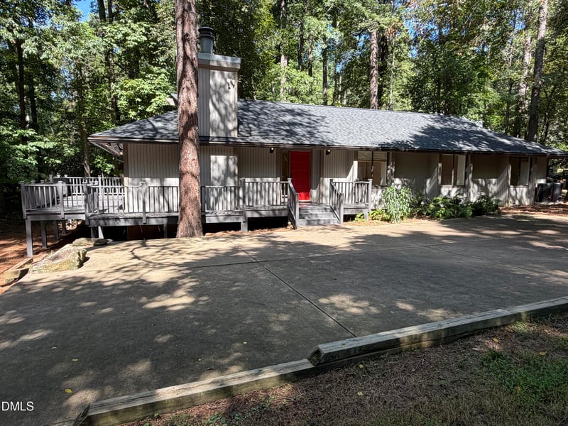 141 Dixie Dr, Chapel Hill, NC 27514