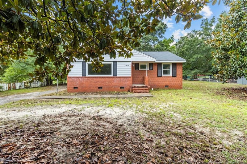 1413 Stansfield Dr, Fayetteville, NC 28303