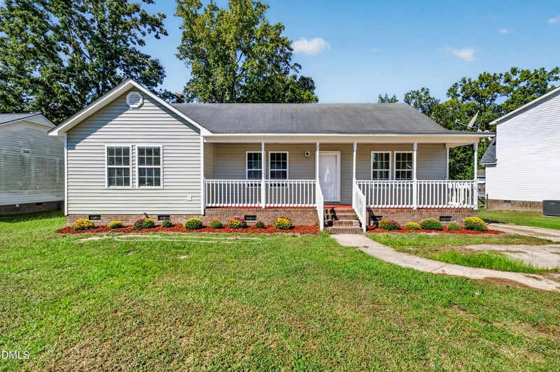 1415 Mandolin Pl, Zebulon, NC 27597