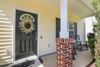 142 Cline Falls Dr, Holly Springs, NC 27540