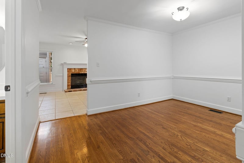 143 Hedgerow Ct, Cary, NC 27513