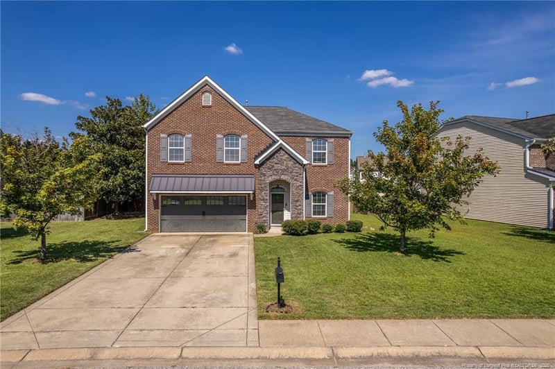 1430 Vandenberg Dr, Fayetteville, NC 28312